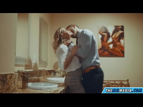 ❤️ Kad krūtiska blondīne pavedina tevi publiskā tualetē ❤❌ Seks video pie porno lv.nomescriativos.top ️❤